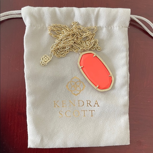 Kendra Scott Jewelry - KENDRA SCOTT Reid Pendant Necklace